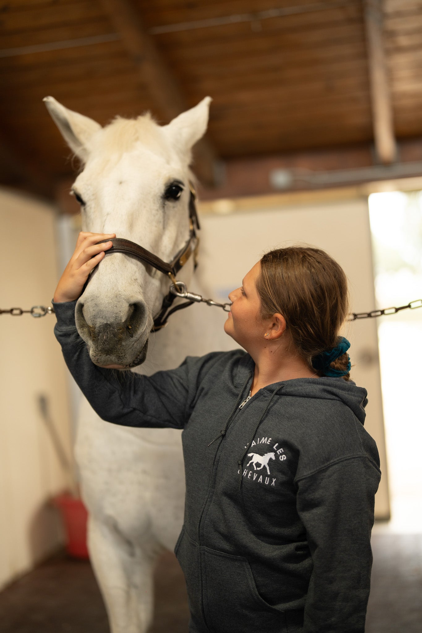 I Love Horses (In French) Unisex heavy blend zip hoodie (Dark Colors)  | j'adore les chevaux