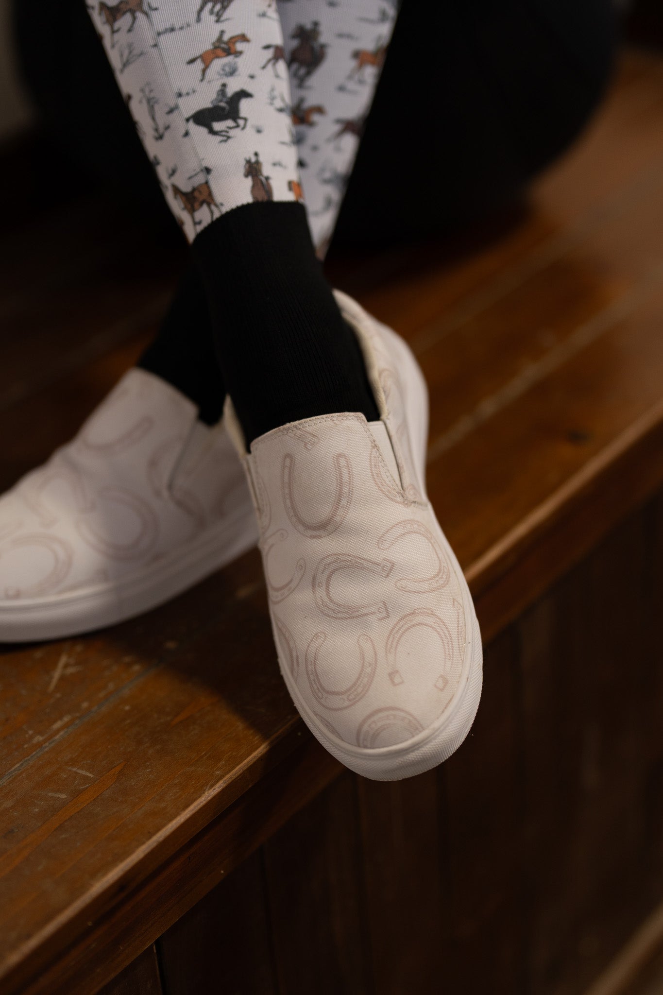 Horseshoe slip-on canvas shoes | White