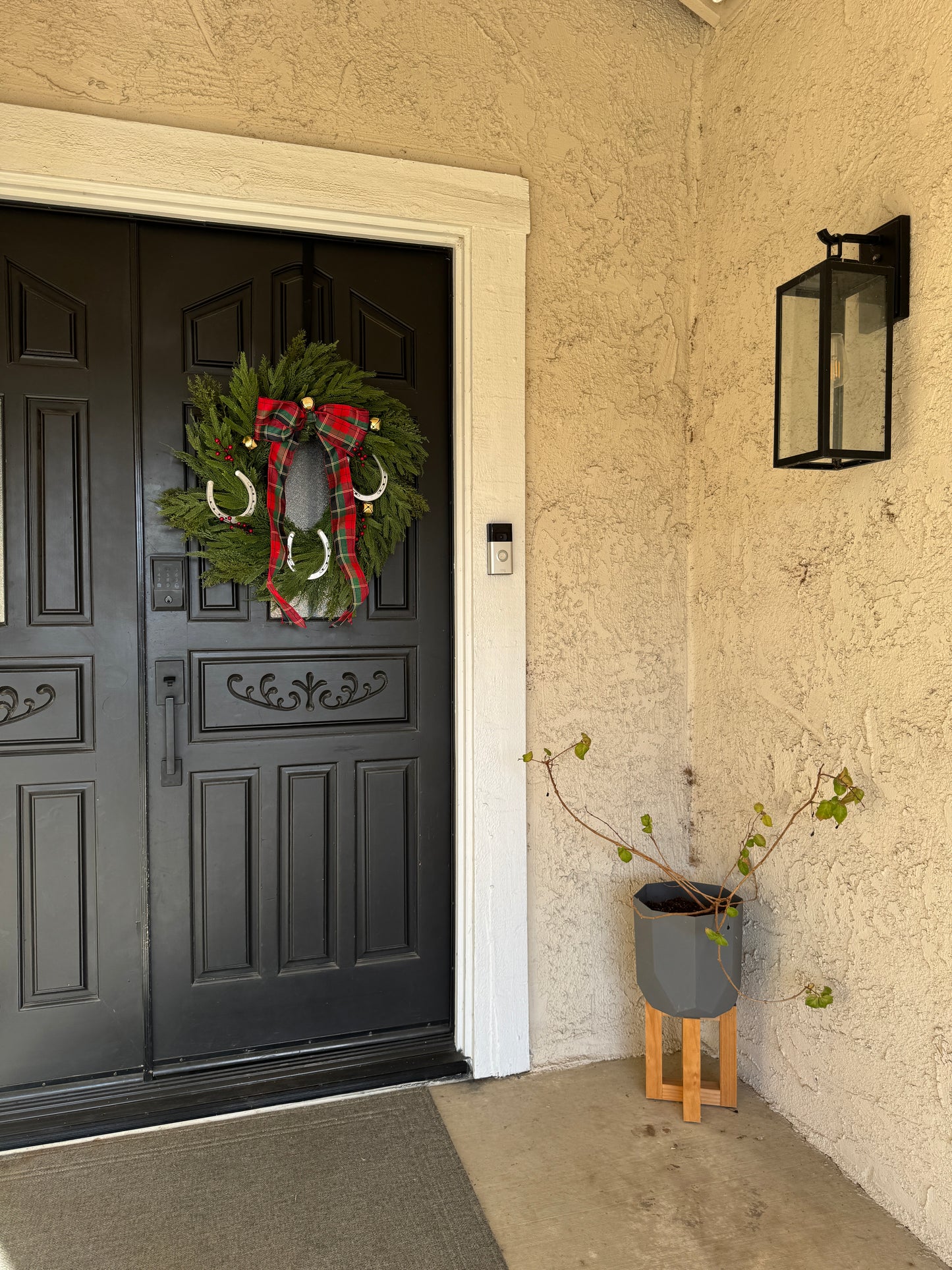 Holiday Christmas Wreath - Standard Wreath